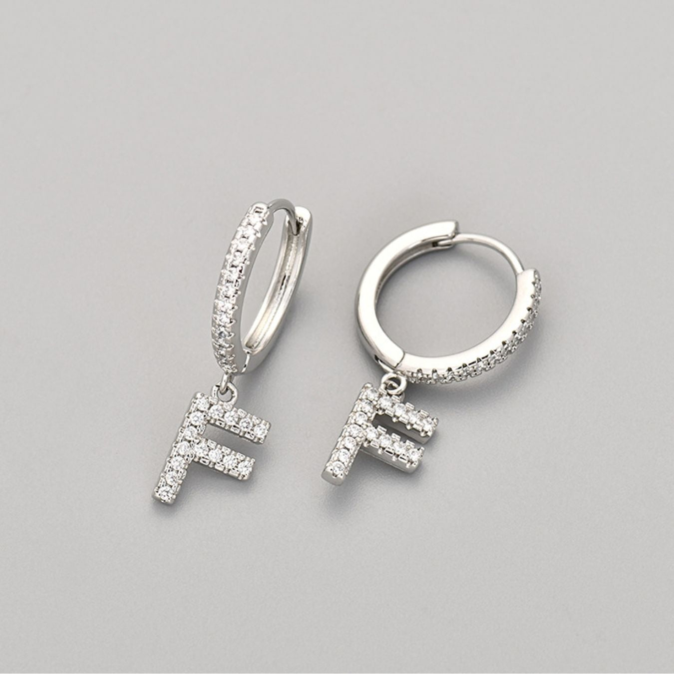 RICCARDI - BOUCLES D'OREILLES "Crystal Letter"