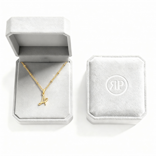 Initial Necklace "Heart Love"