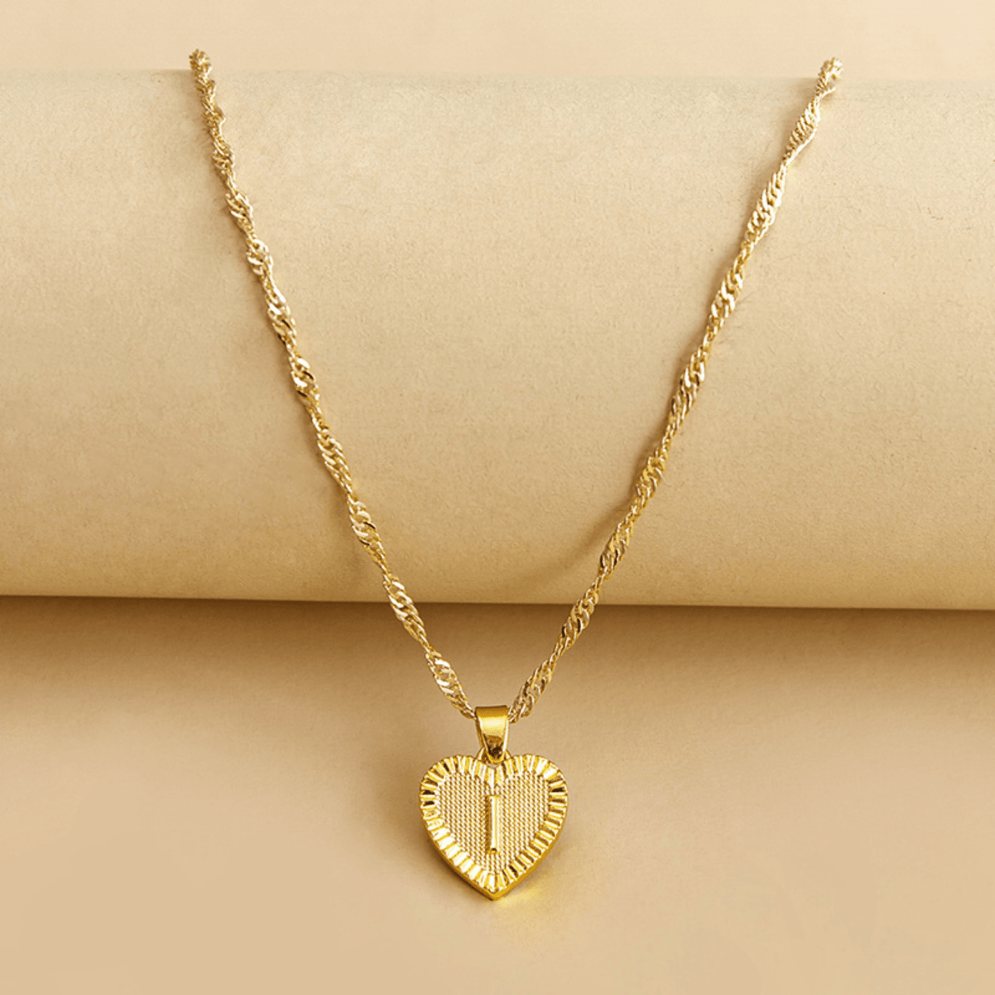 RICCARDI - COLLIER "Golden Love Initial" - Riccardi