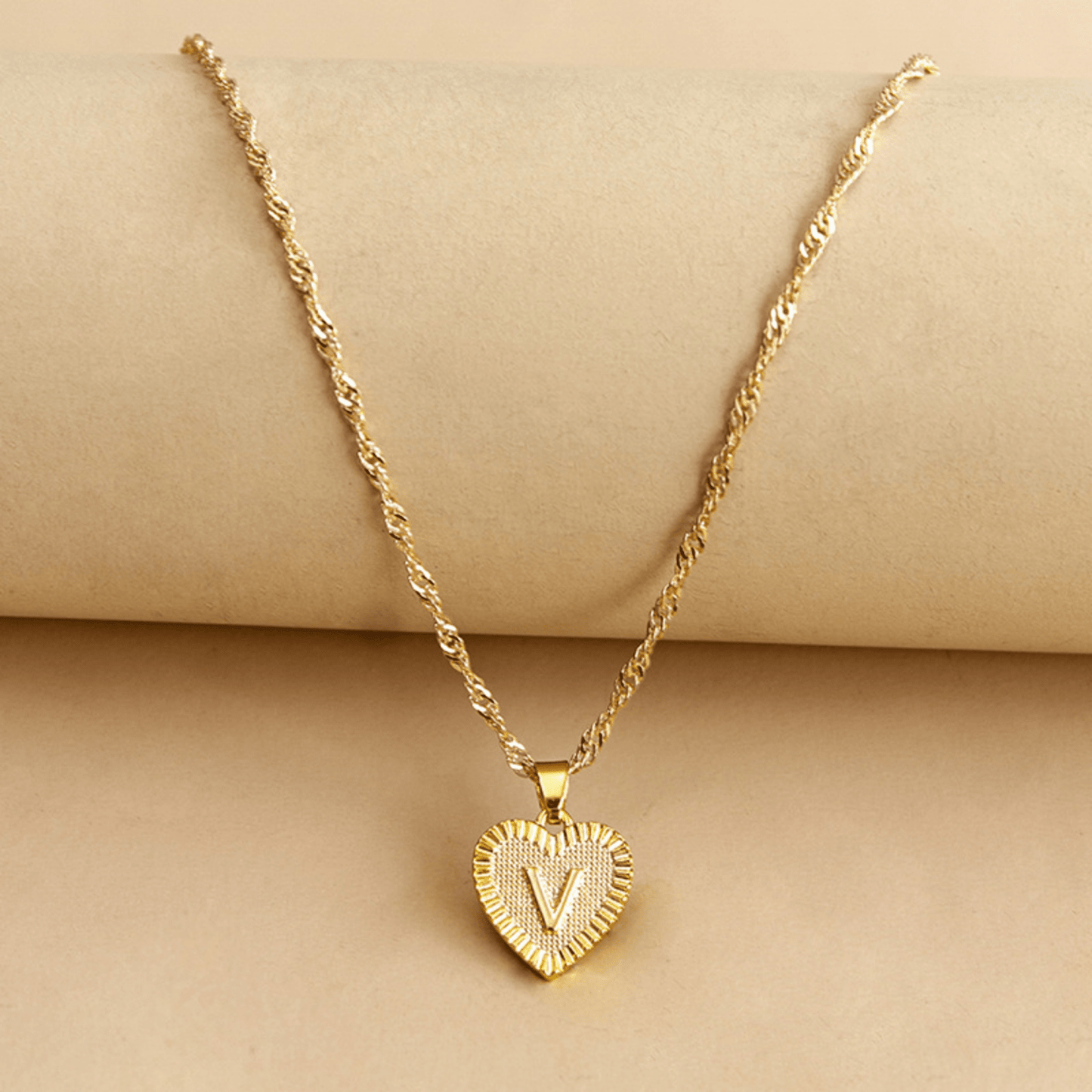 RICCARDI - COLLIER "Golden Love Initial" - Riccardi