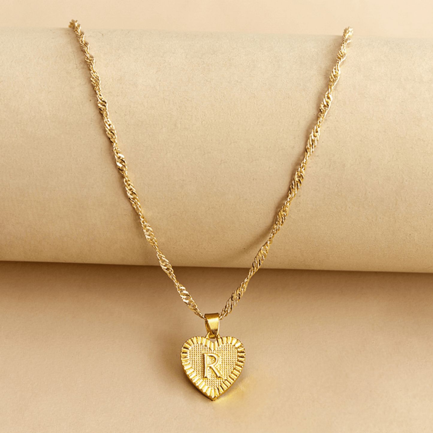 RICCARDI - COLLIER "Golden Love Initial" - Riccardi