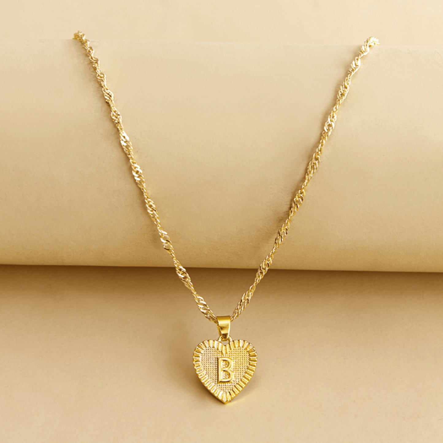 RICCARDI - COLLIER "Golden Love Initial" - Riccardi