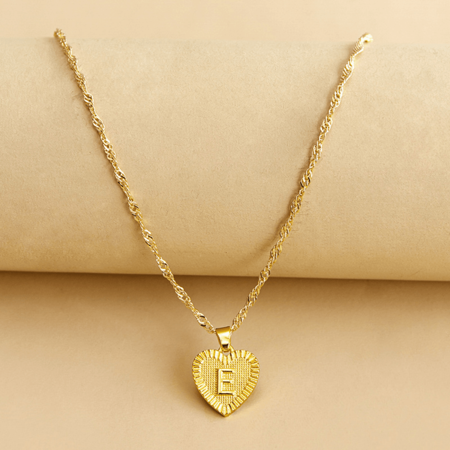 RICCARDI - COLLIER "Golden Love Initial" - Riccardi