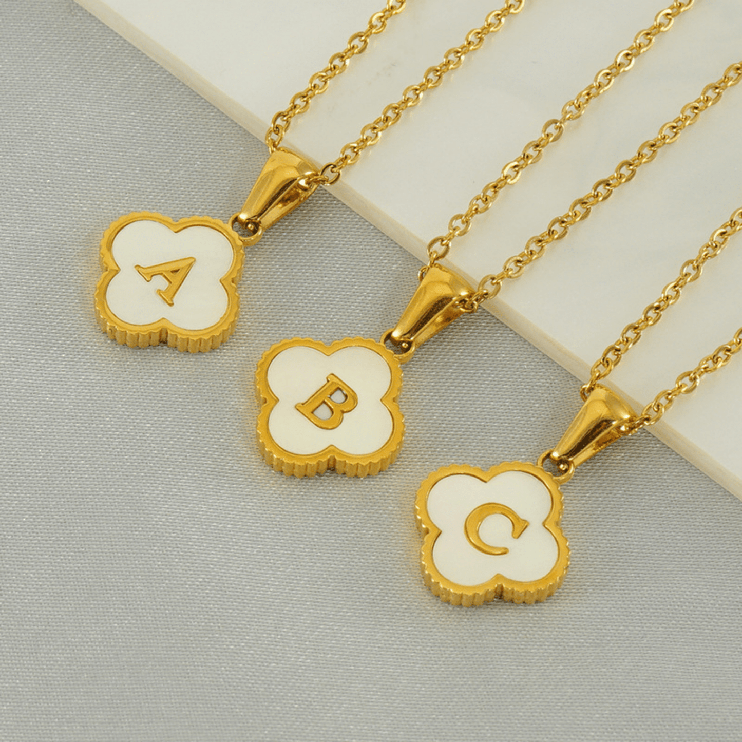 RICCARDI - COLLIER "Lucky Letter" - Riccardi