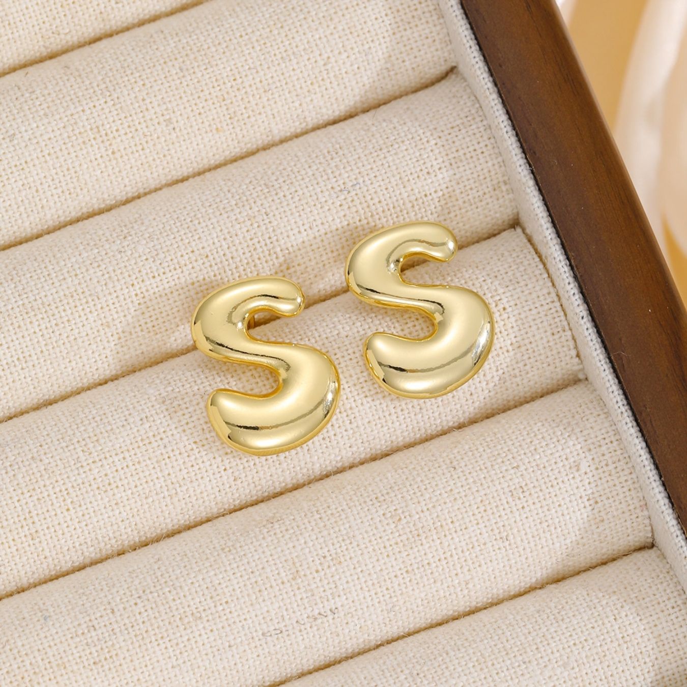 Initial Earrings "Luxe Bubble"