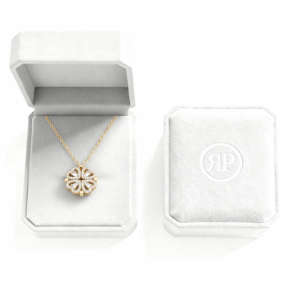 Necklace "Lucky Love"