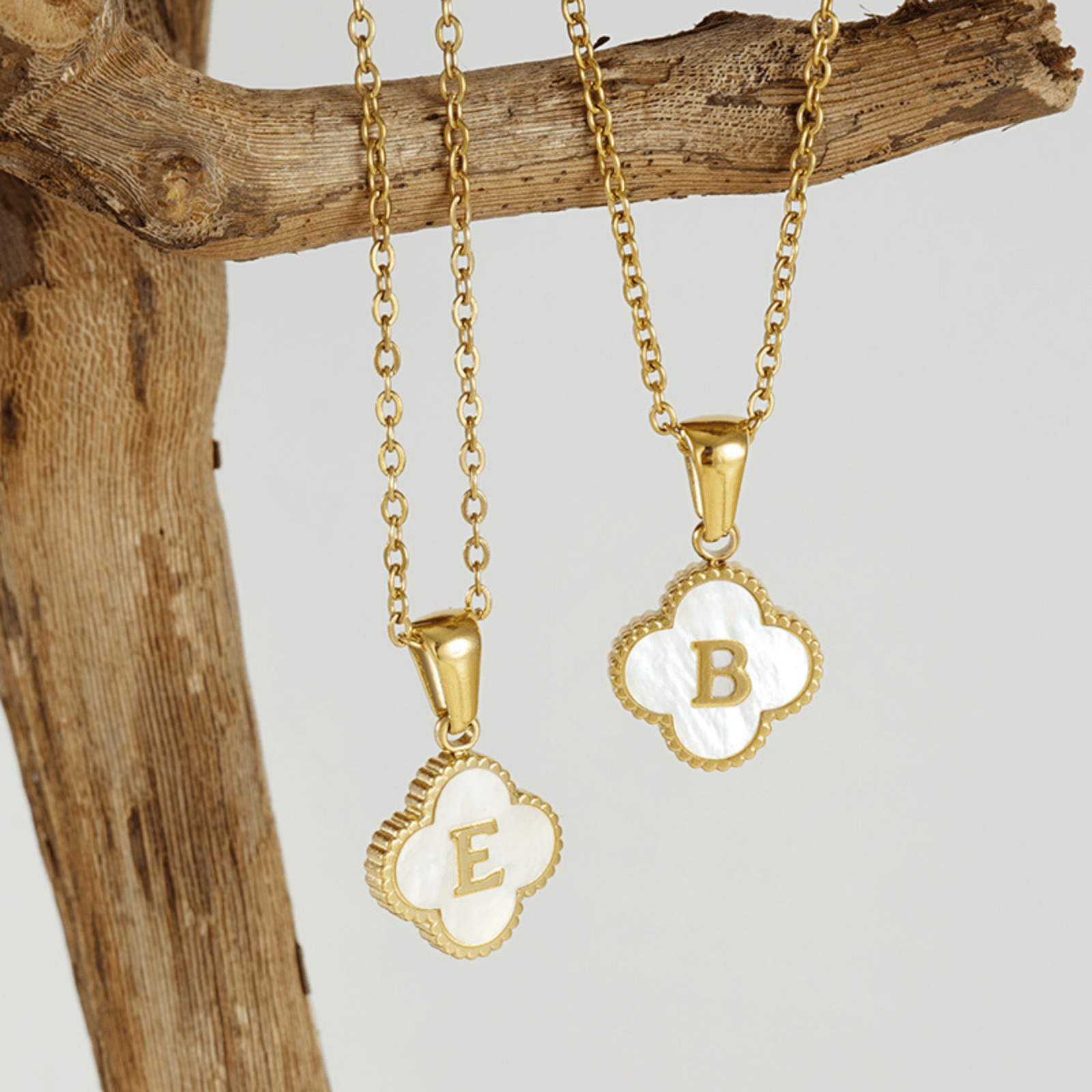 RICCARDI - COLLIER "Lucky Letter" - Riccardi