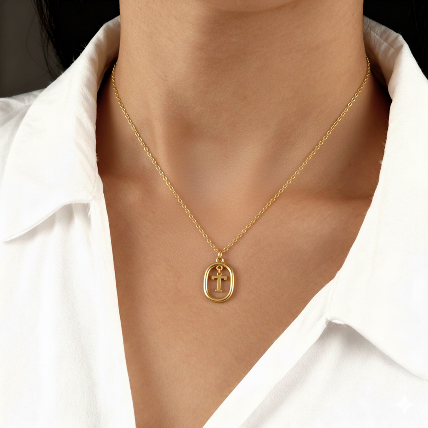 Initial Necklace "Charm"